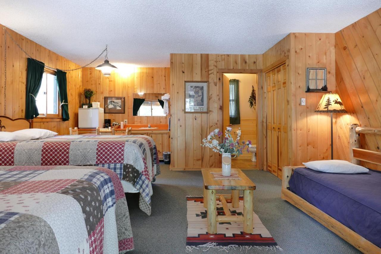 Готель Bill Cody Ranch Екстер'єр фото
