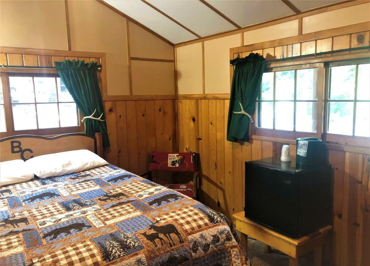 Готель Bill Cody Ranch Екстер'єр фото